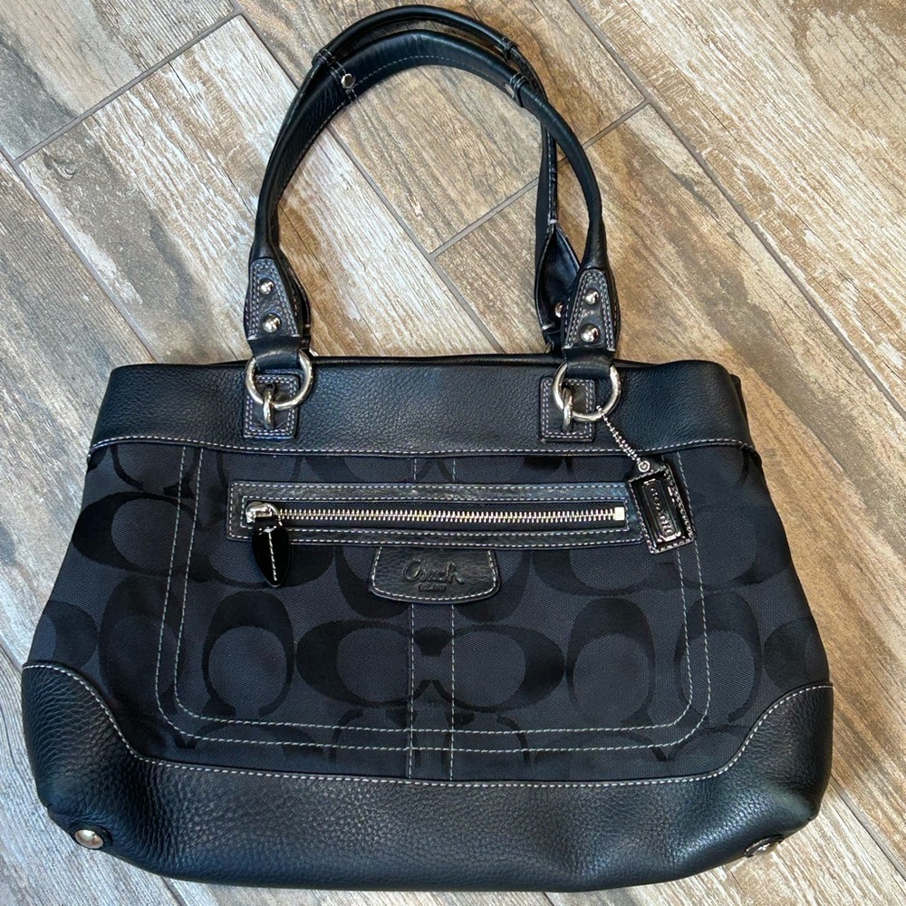 Coach Black Signature Penelope Tote Bag Y2K Leather Handbag Satchel